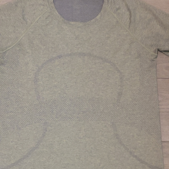 Lululemon Crush The Distance Shirt Size 10 - Picture 2 of 15